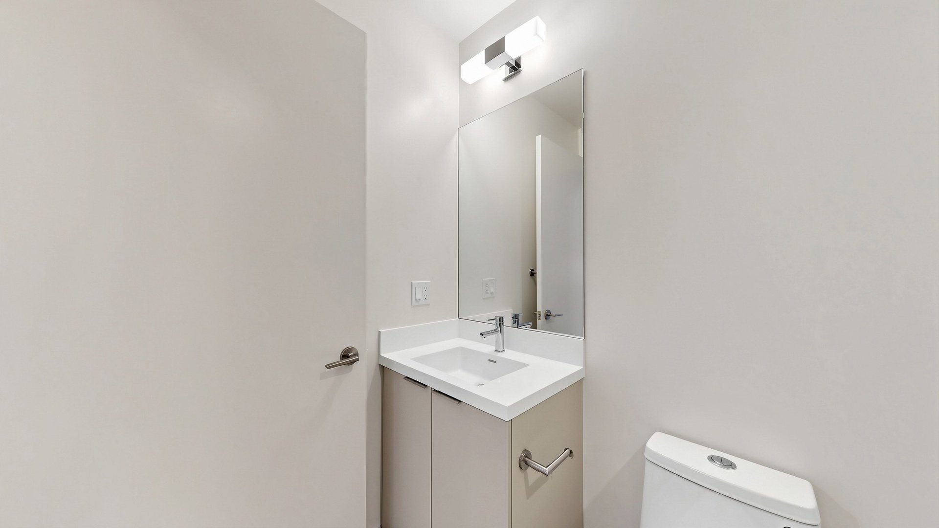 Luxury King West Residence