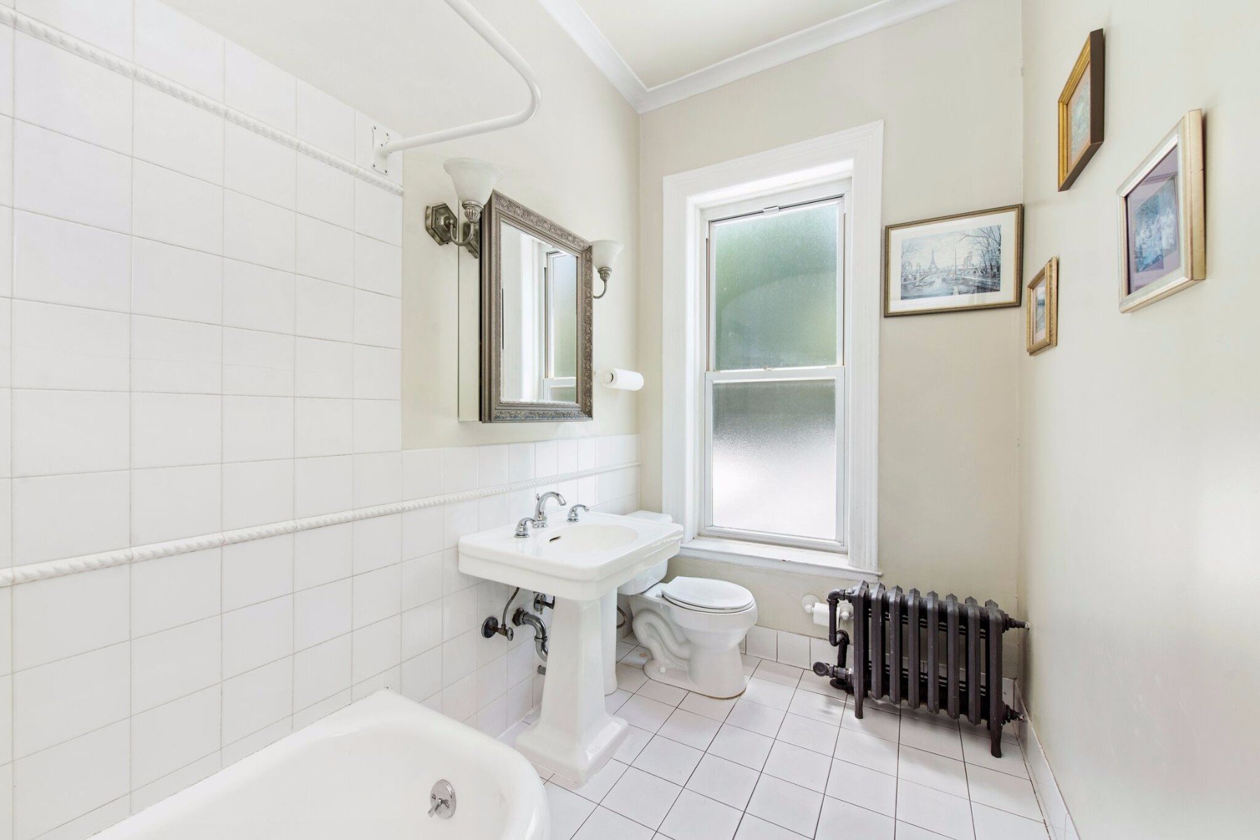 380 Sterling Pl