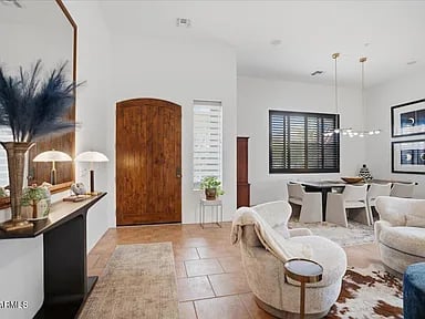 5311 E Gray Wolf Trail