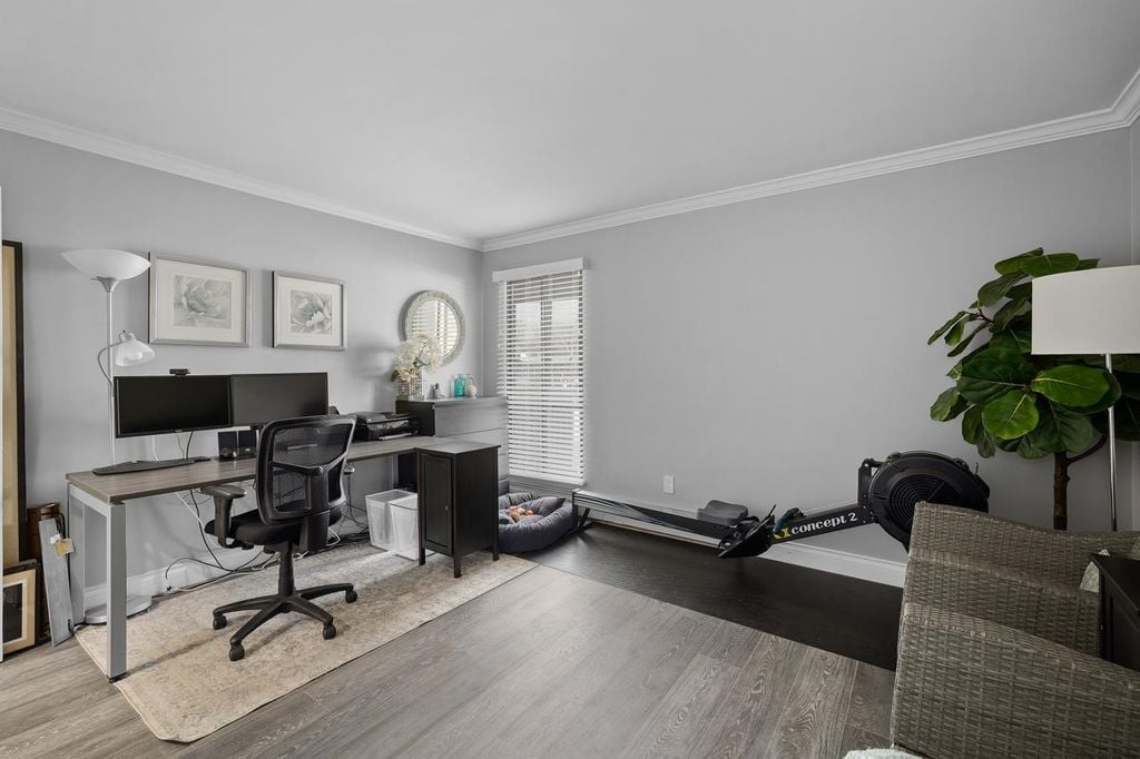 3264 Oak St, #308