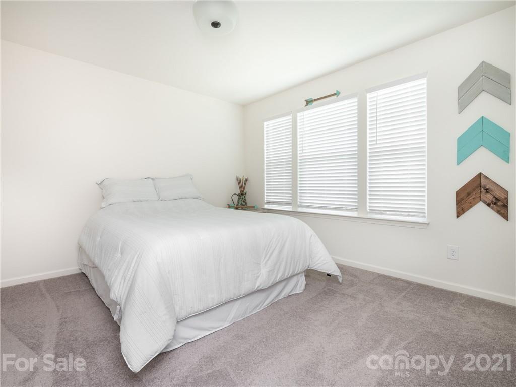 1817 Tendril Ave