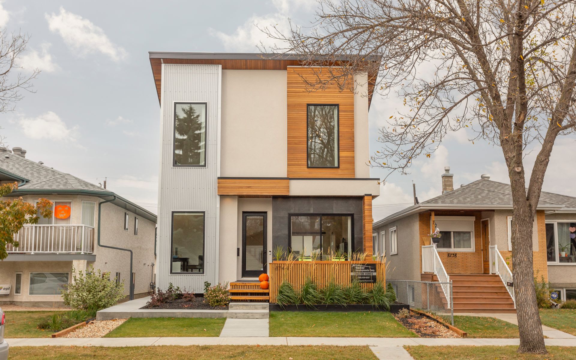 8744 77 ave