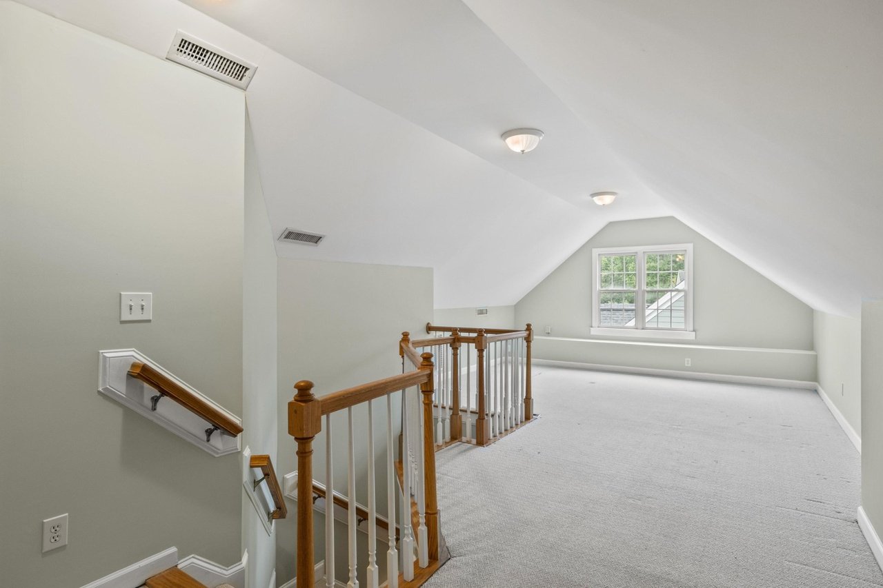 5 Morgans Ridge Ln