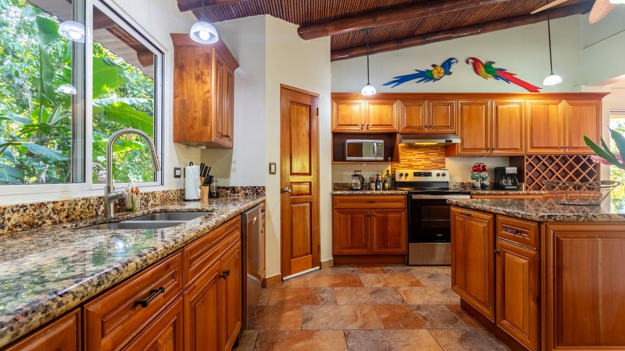 Whale’s Tail Ocean View Estate with Extra Lot in Uvita