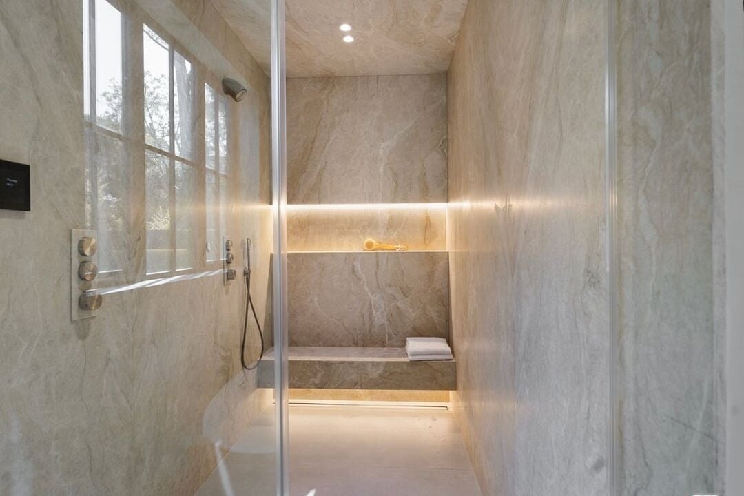 Zenith Pavilion,Tweed Ln, 90049