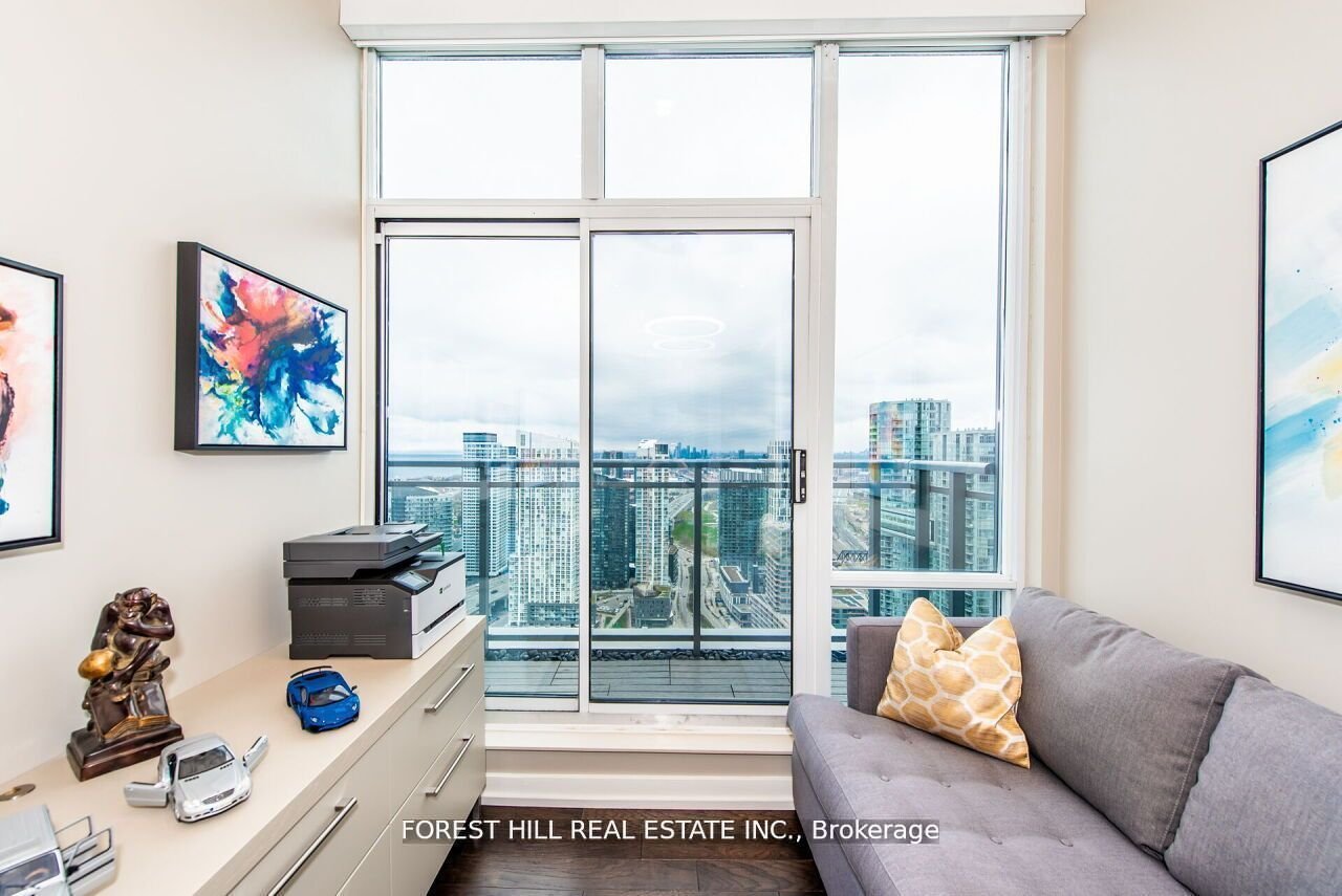 REFINED PENTHOUSE LIVING