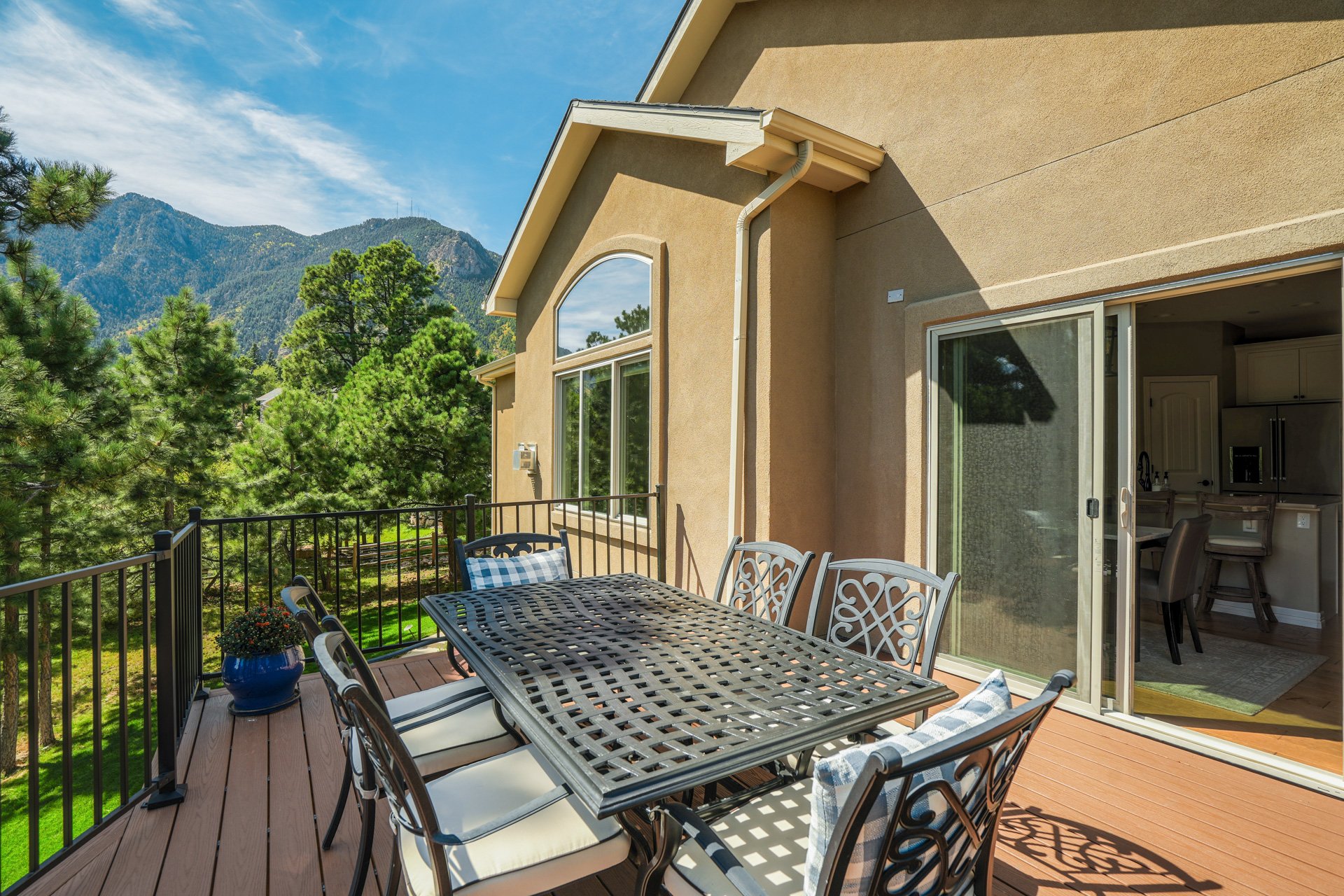 429 Stone Cottage Grove