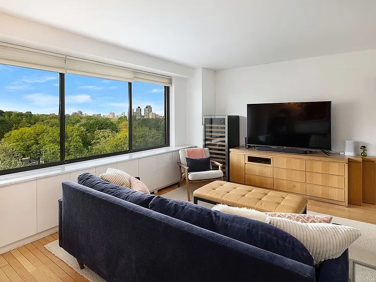372 Central Park W APT 9B