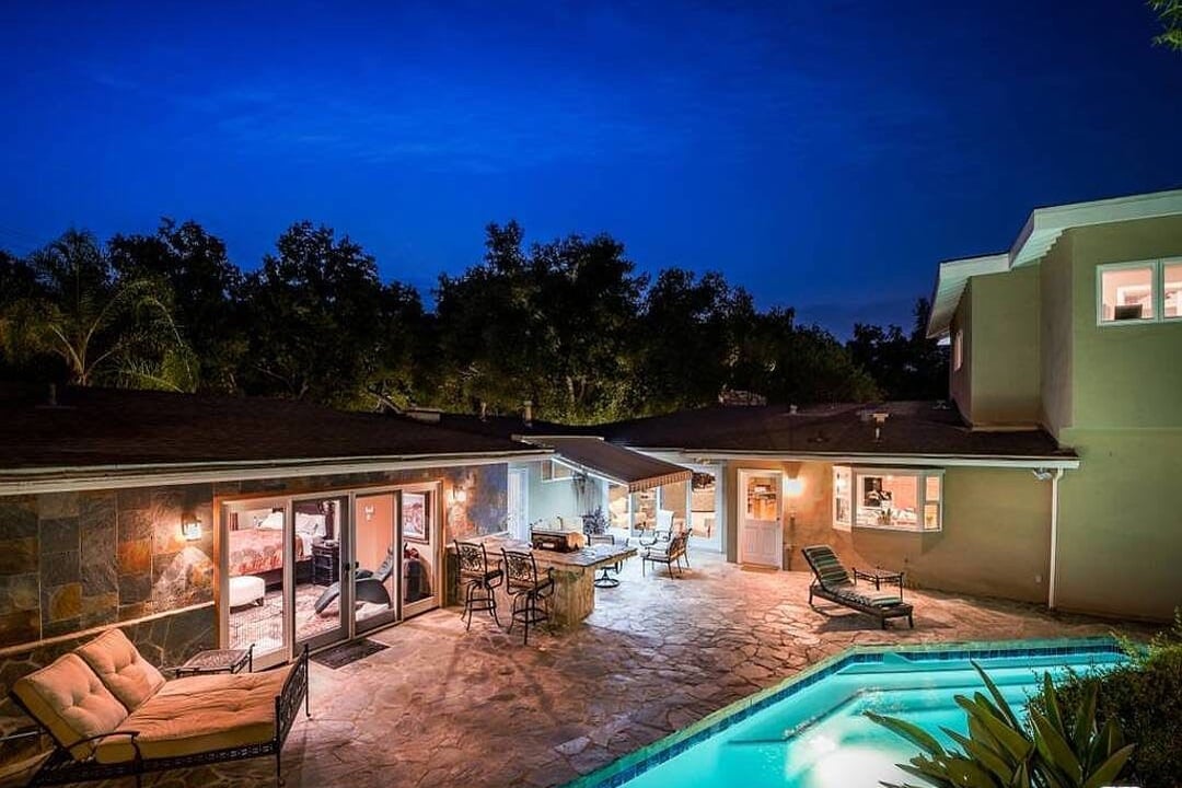 Aurora Oasis