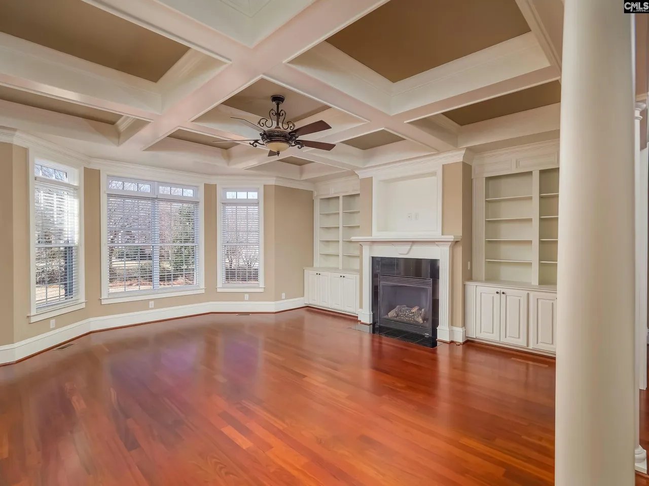 330 Waters Edge Ct