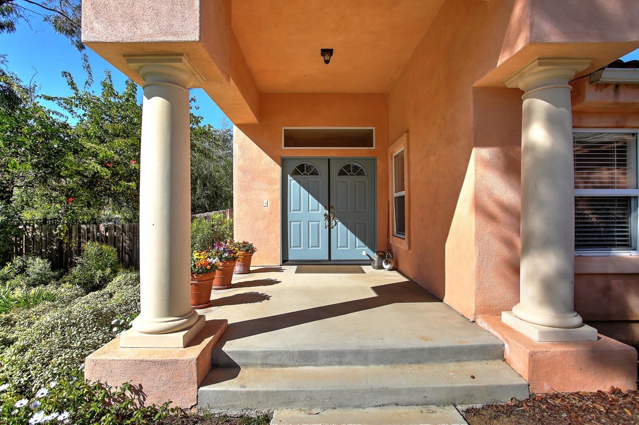 72 Touran Ln