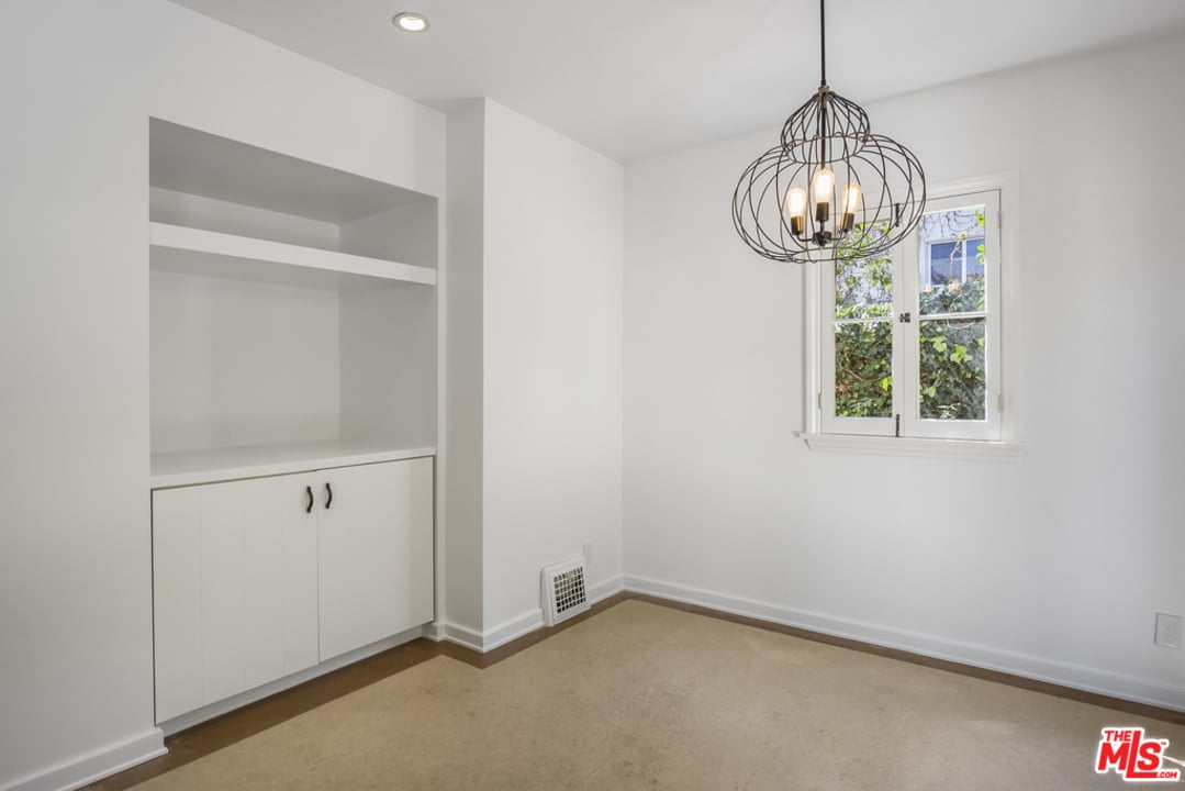 8278 Marmont Ln