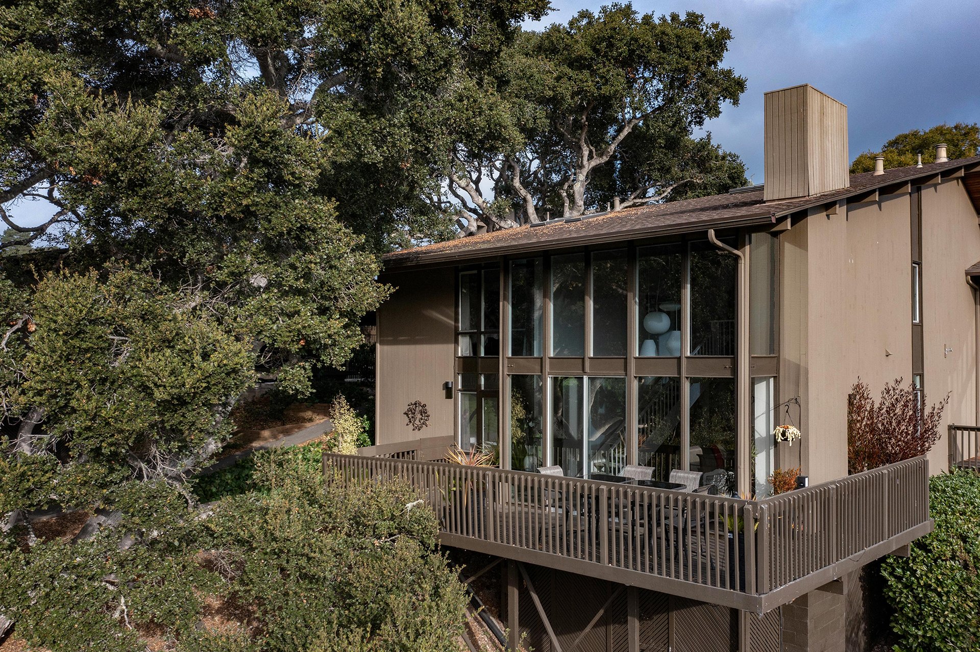 Quail Lodge Living - 7020 Valley Greens Drive #8