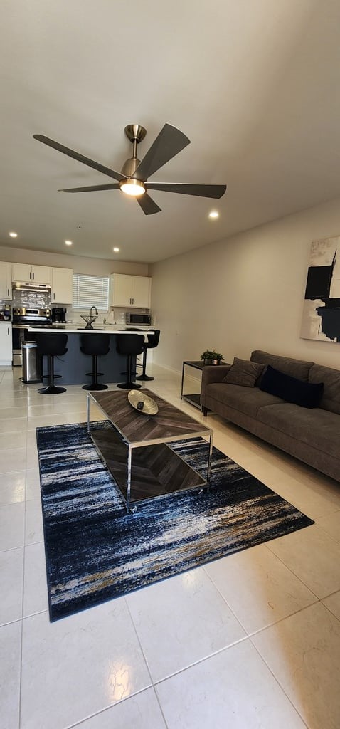 118 Grass Valley Rd 303
