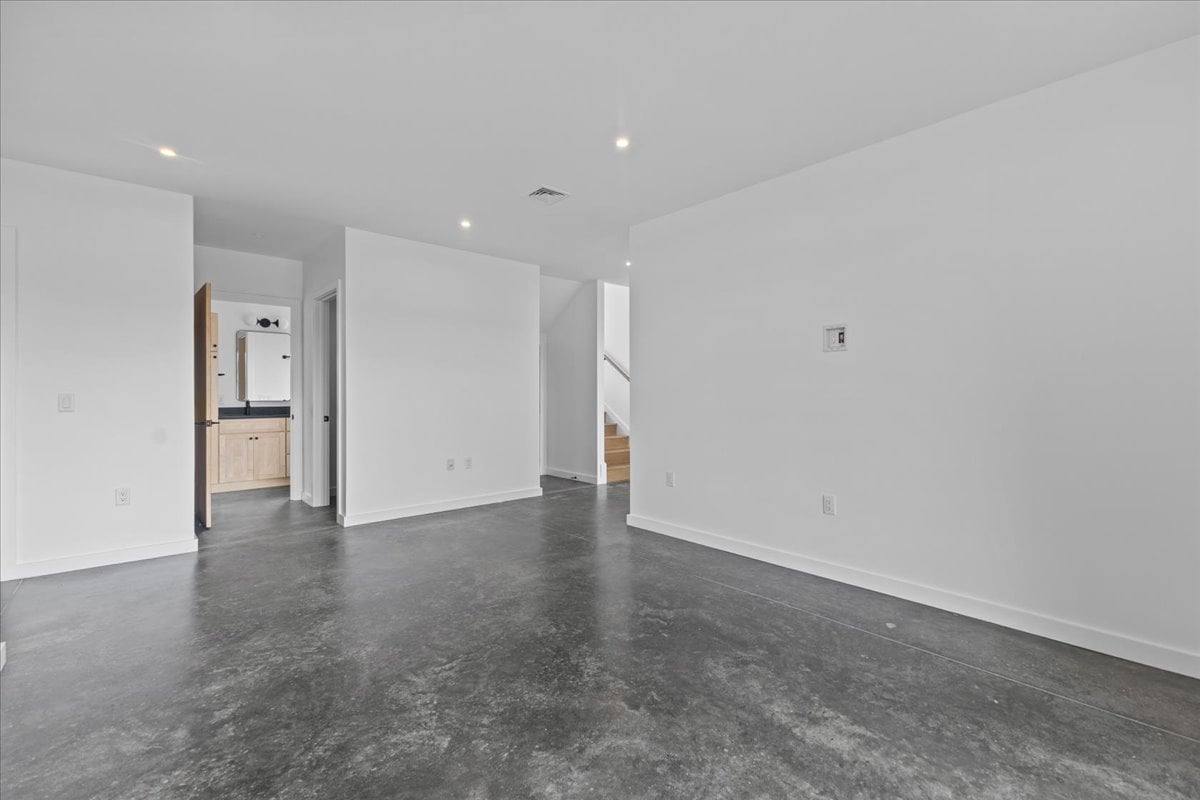 Welcome to Moscow Meadows