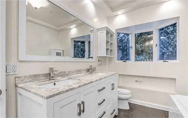 Mid-Century Charm Meets Natural Beauty in Nichols Canyon