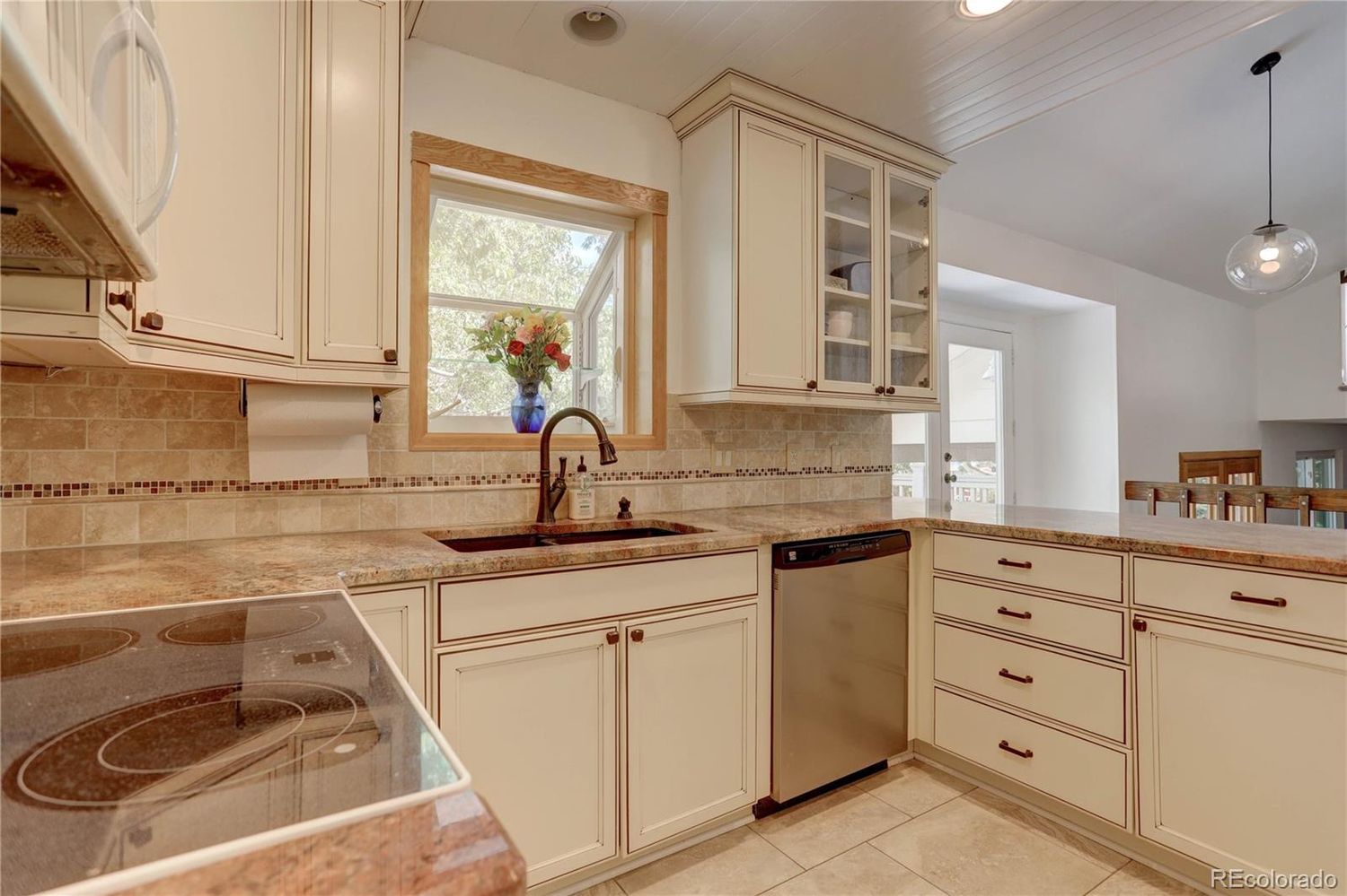 8129 W Fremont Ave