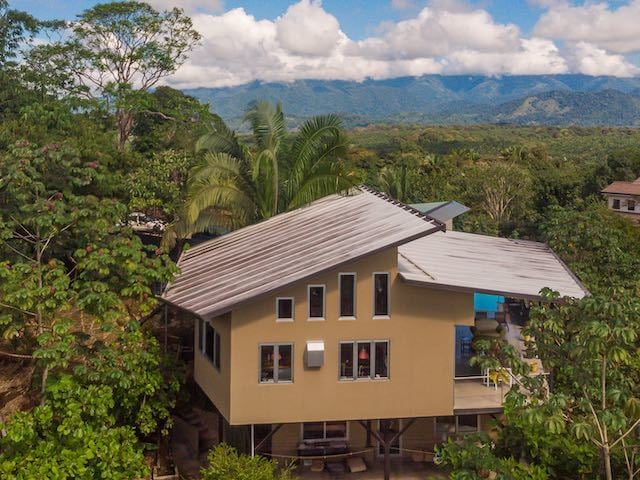 Industrial Design Home Workshop, Manuel Antonio, Puntarenas