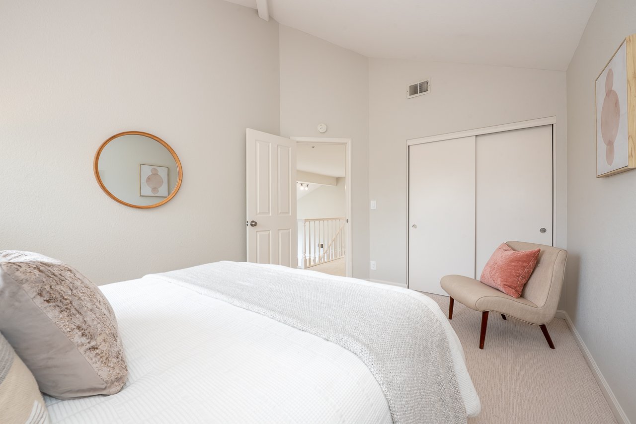 Meridien Court - Gated Community!