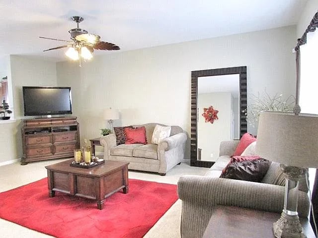 4613 Tradd Cir