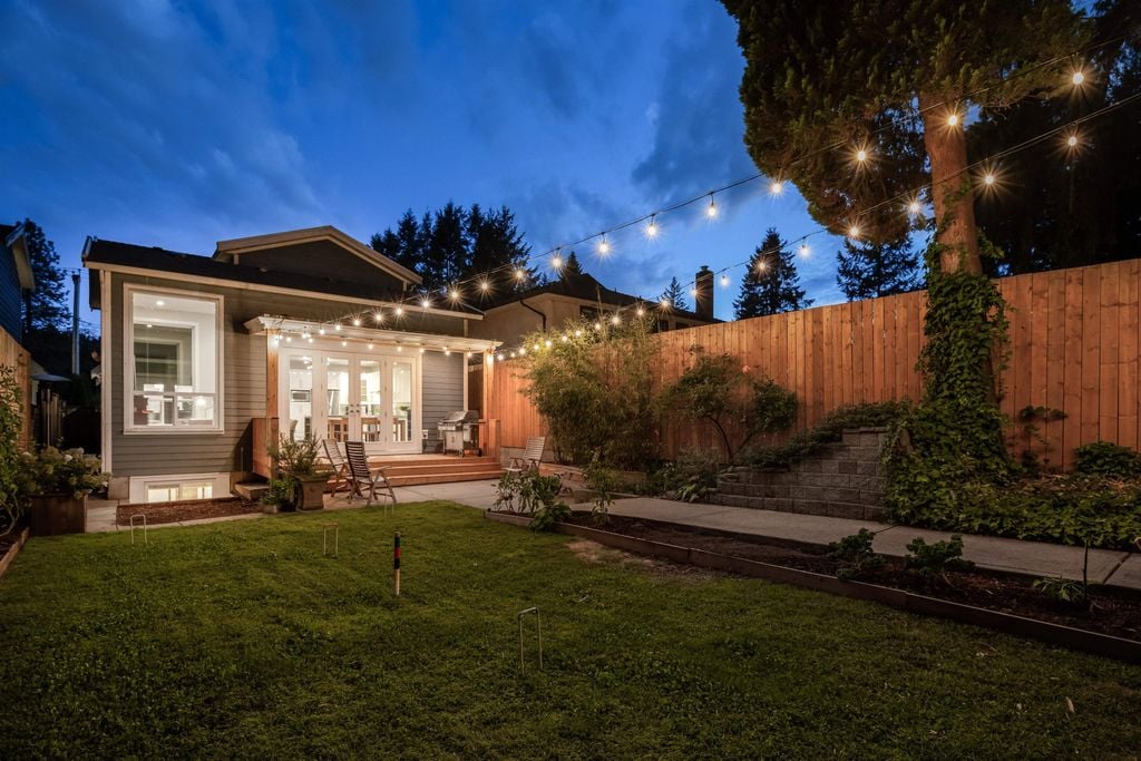 2258 Windridge Dr
