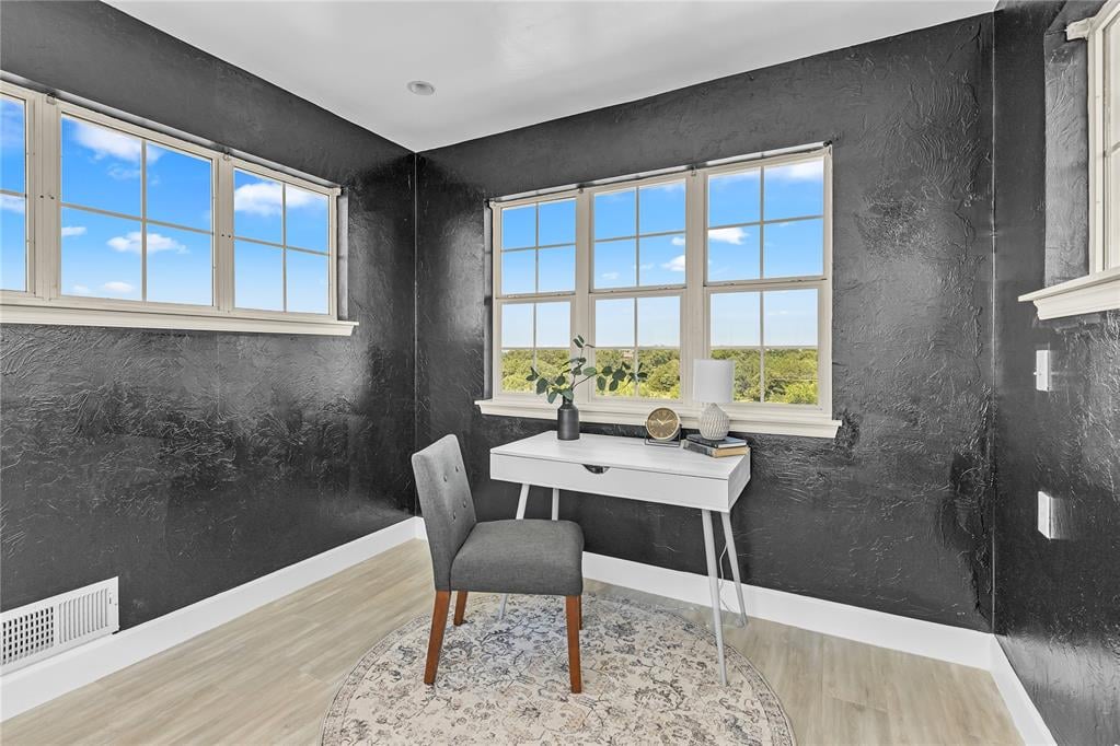 THE AGENCY — LISTING OF THE WEEK - The Lookout House: Where Privacy Meets Elevated Living - Wyatt Poindexter - The Agency Oklahoma 