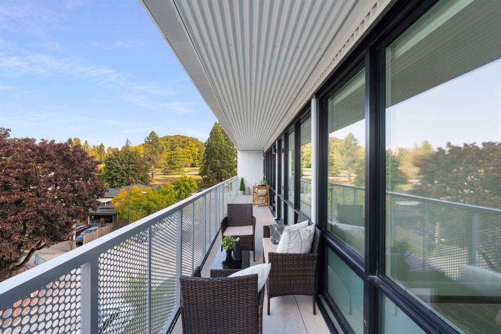 5118 Cambie St, #402