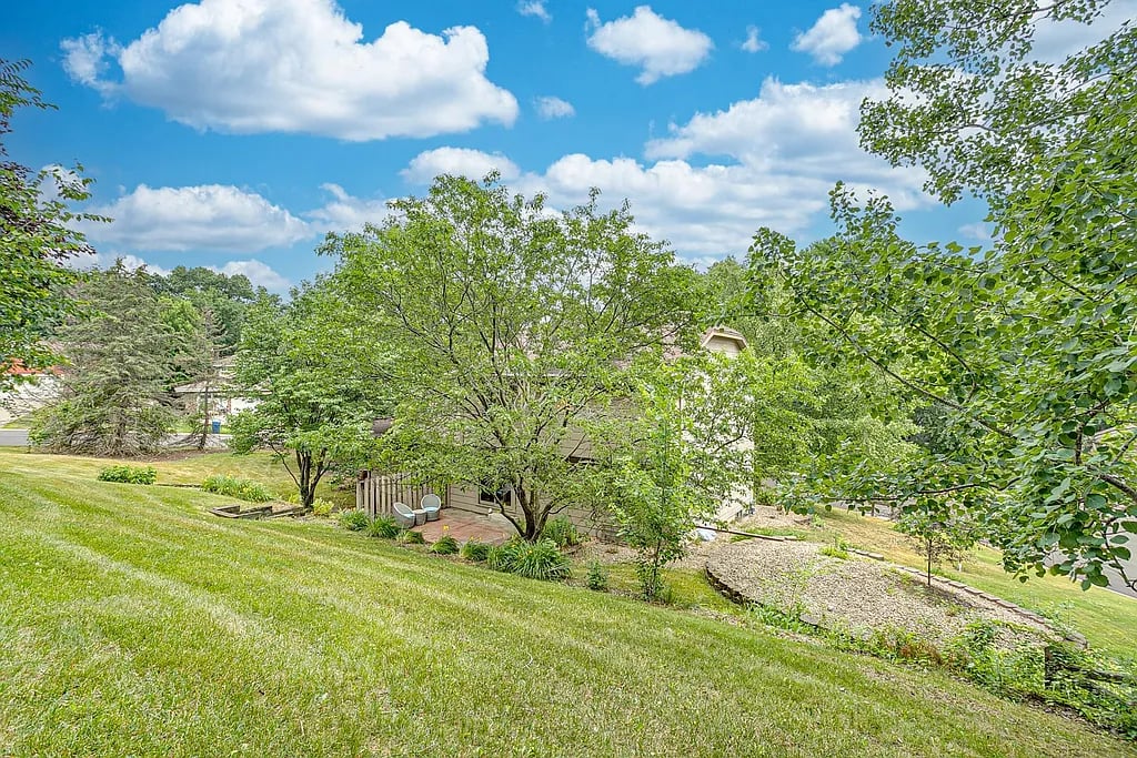 1602 Norwood Cir