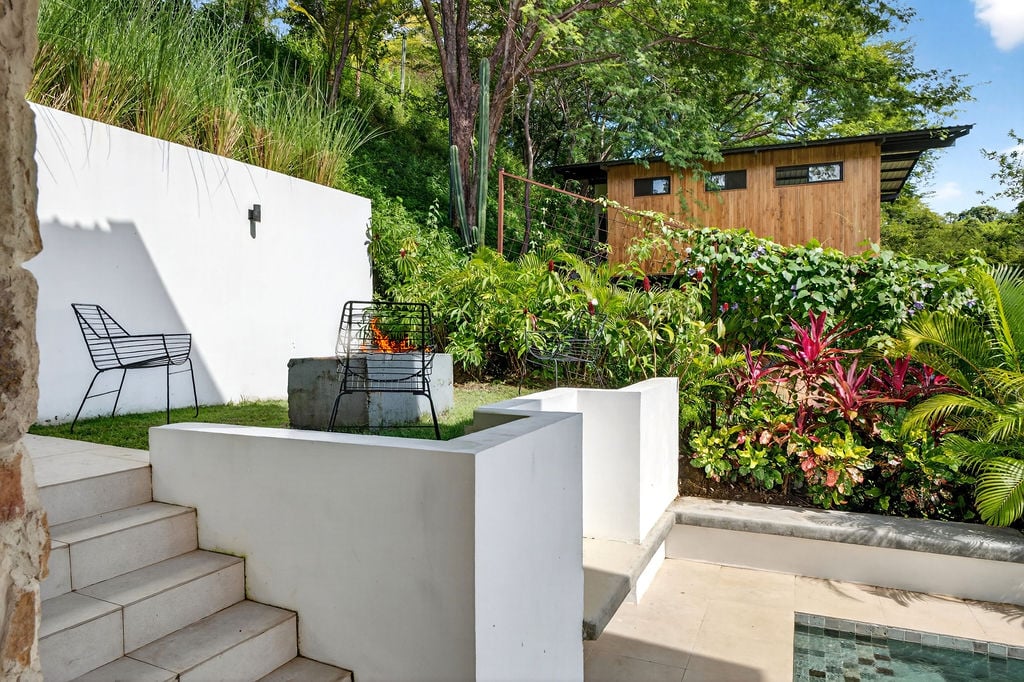 Casa Agave Azul | Contemporary 4-Bedroom Home with Detached Guest Casita in Playa Potrero
