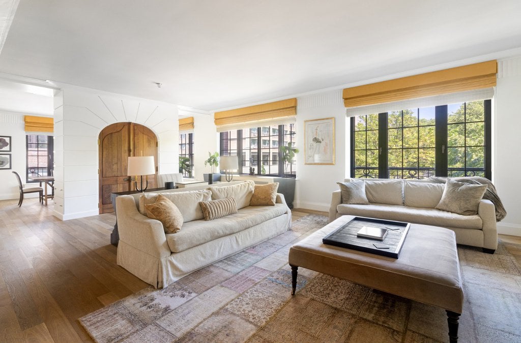 30 Henry Street, #3