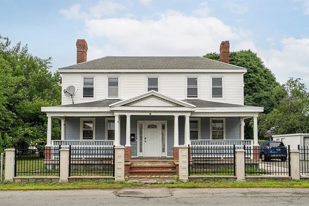42 Bicknell St