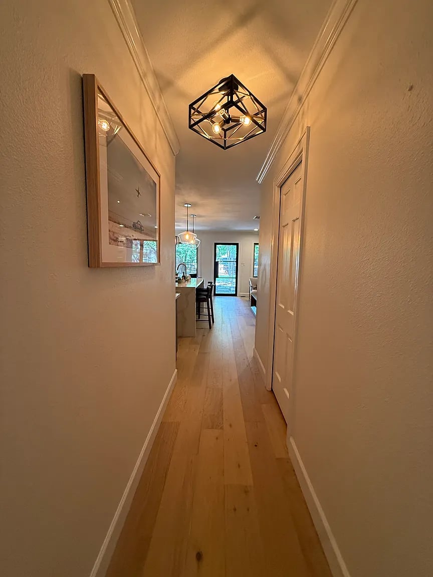 2507 South 6th St, Austin, TX 78704