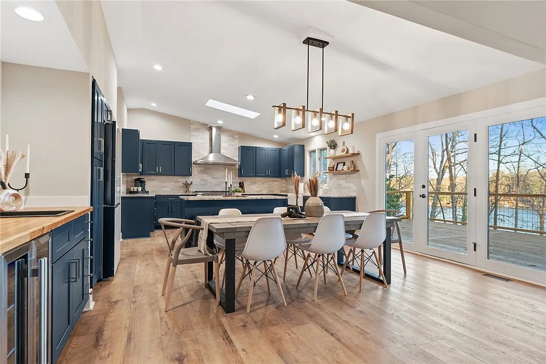 1104 Whitfield Point Rd