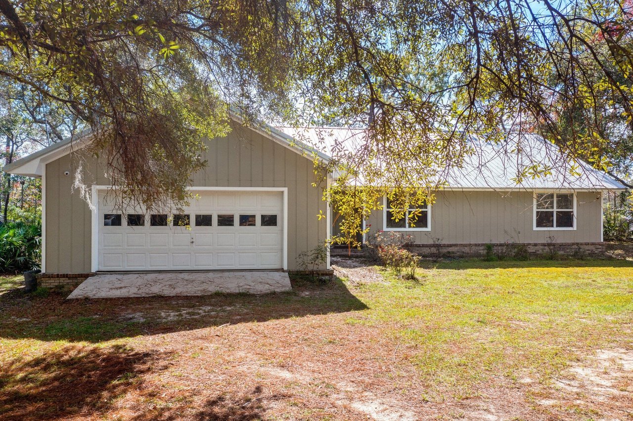229 W Bayou Forest Dr