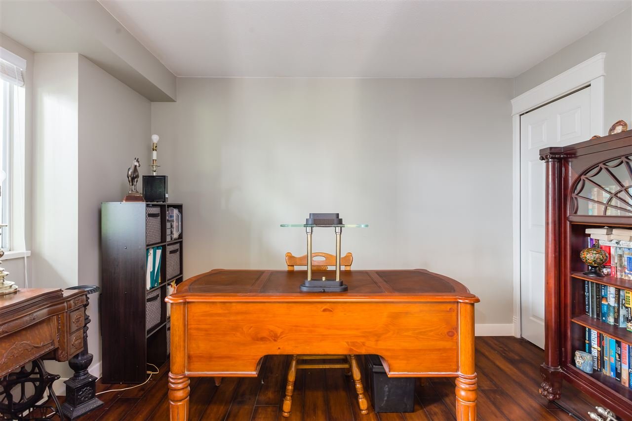 22-103 Parkside Dr