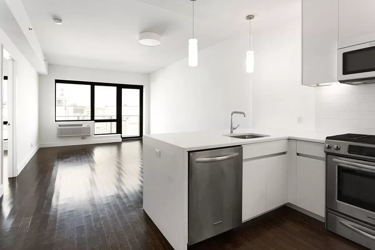 11-25 45th Ave, #6D