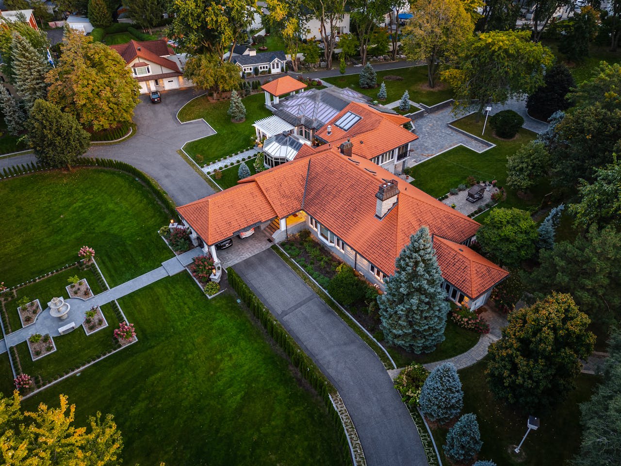 Unique Landscaping Ideas for Luxury Homes with Extensive Grounds