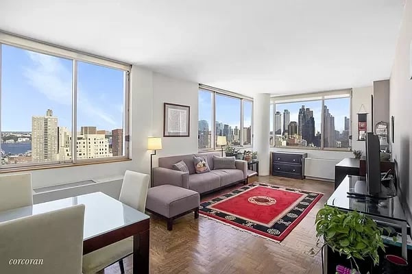 350 West 50th Street Unit: 28F