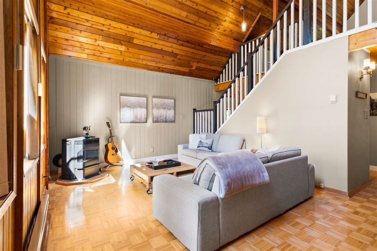 55 Pinecrest Rd
