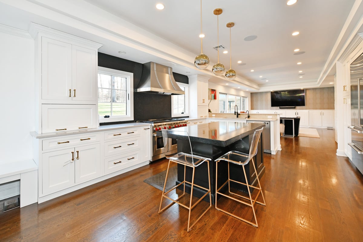 563 Eastgate Rd
