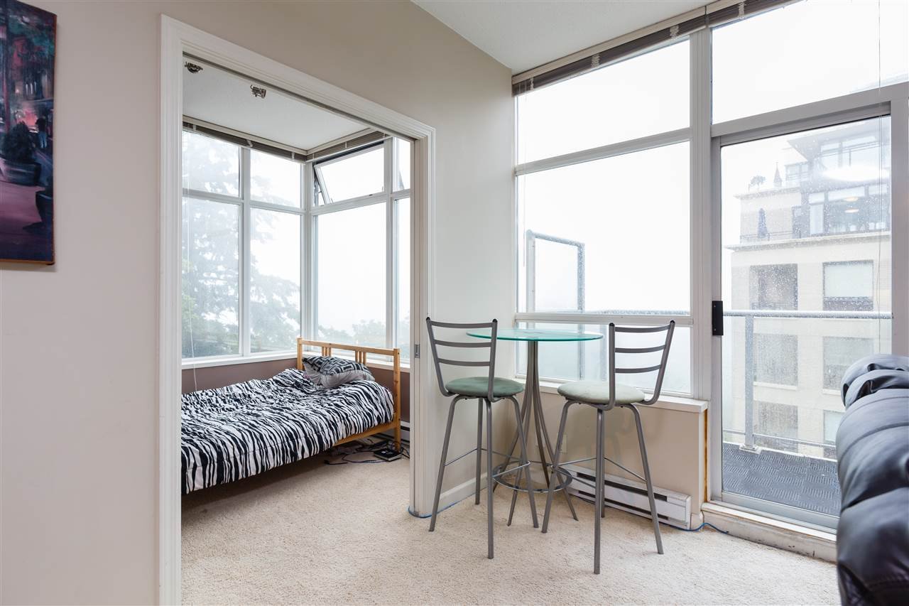 607-9298 University Cres