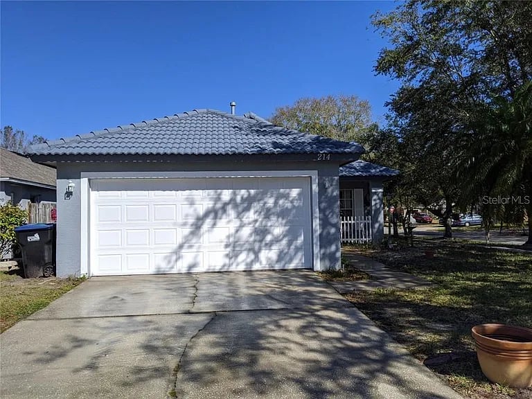 214 TWISTING TRAIL