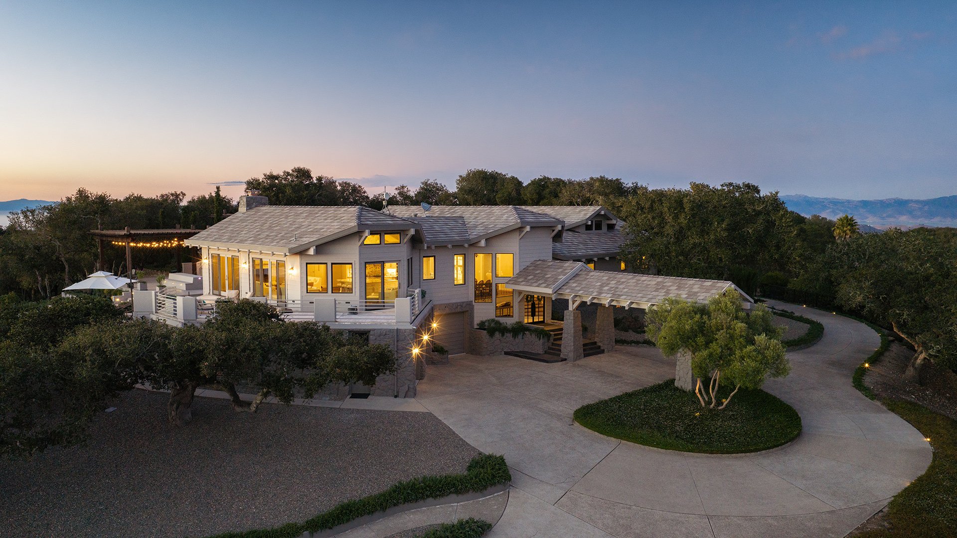 Elevated Living with Panoramic Views