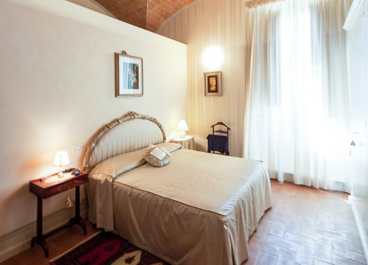 Period Villa Apartment With Private Garden