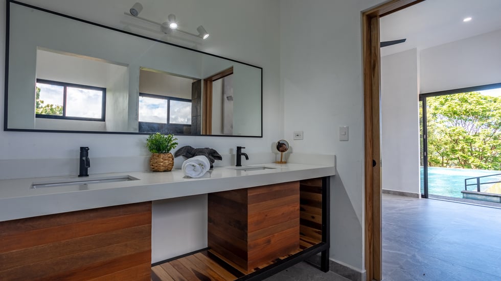 New Home Near Dominical in Exclusive Waterfall Community