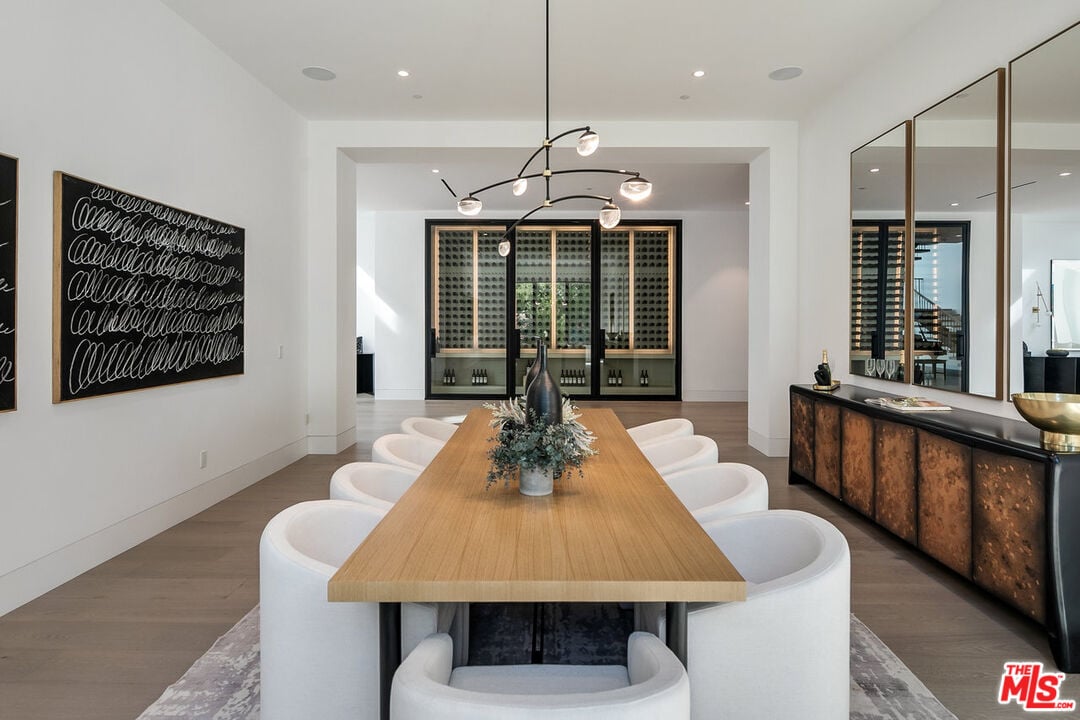 5376 Round Meadow Rd