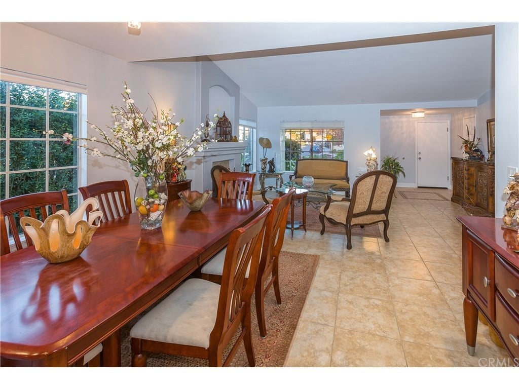 27695 Agate Canyon Dr