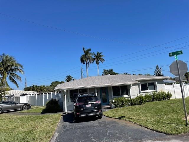  4310 NE 1st Ter
