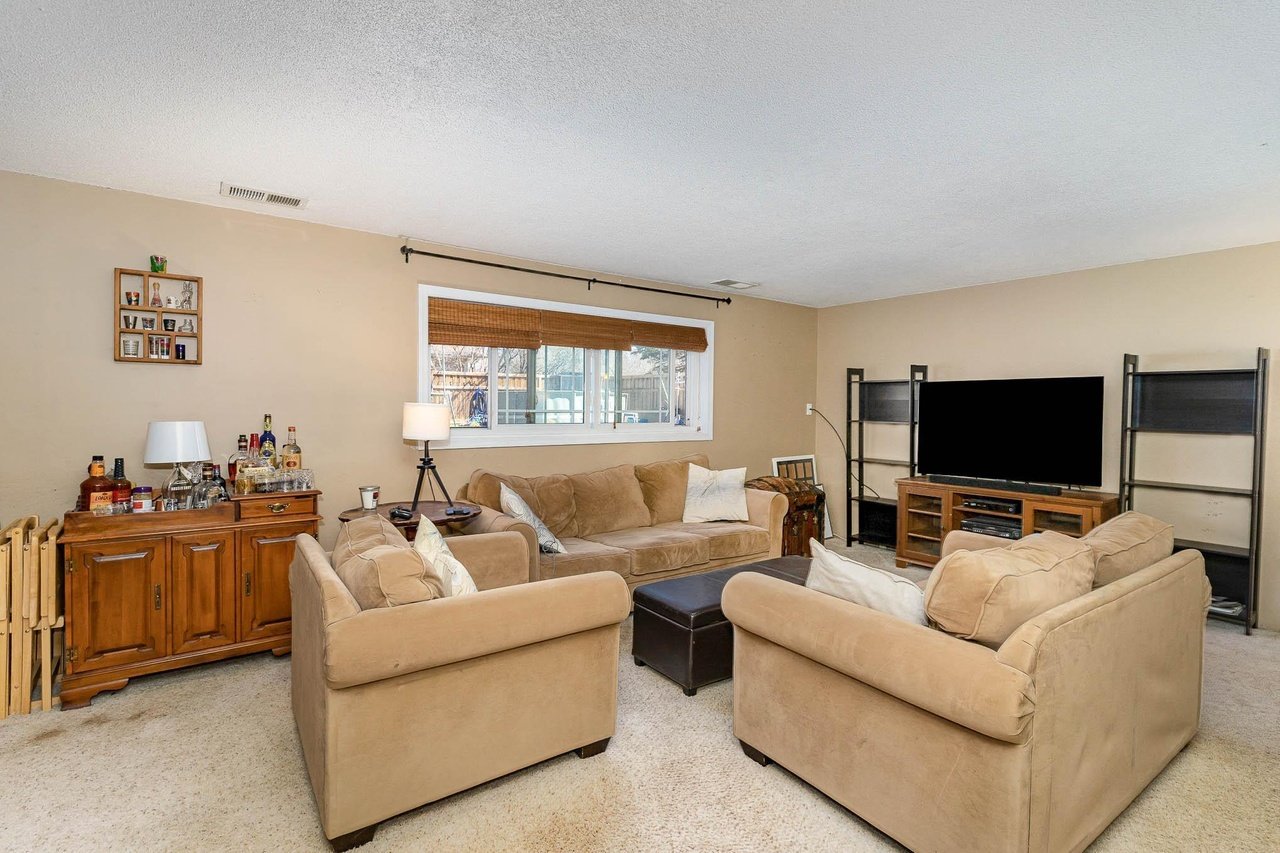 3956 Turquoise Cir