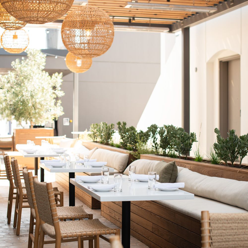 Best Happy Hours in Newport Beach